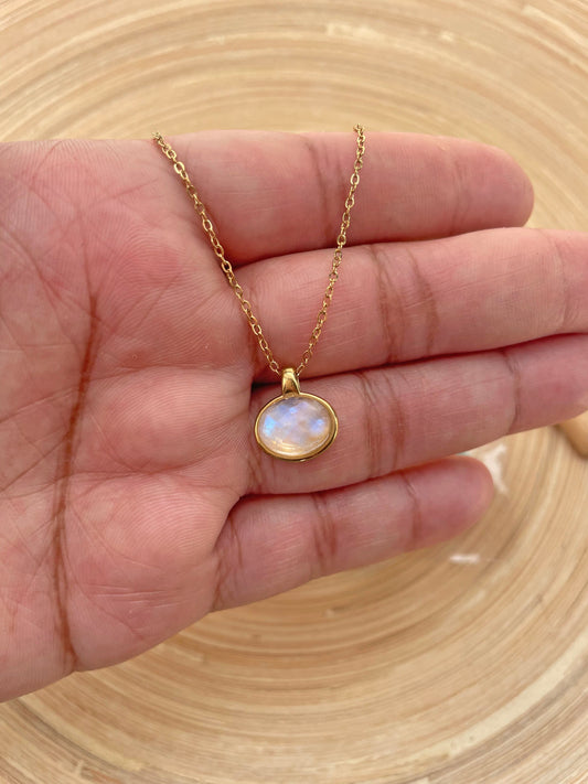 Moonstone Gold Pendant Necklace