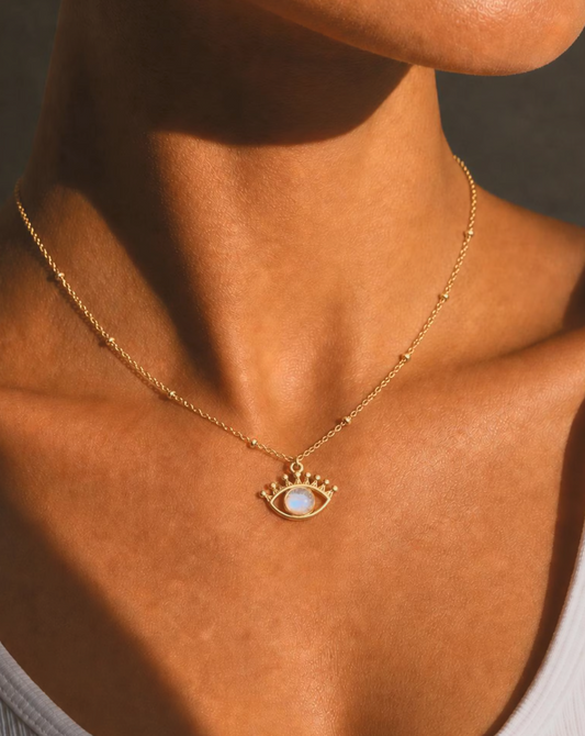 Moonstone Eye Gold Necklace