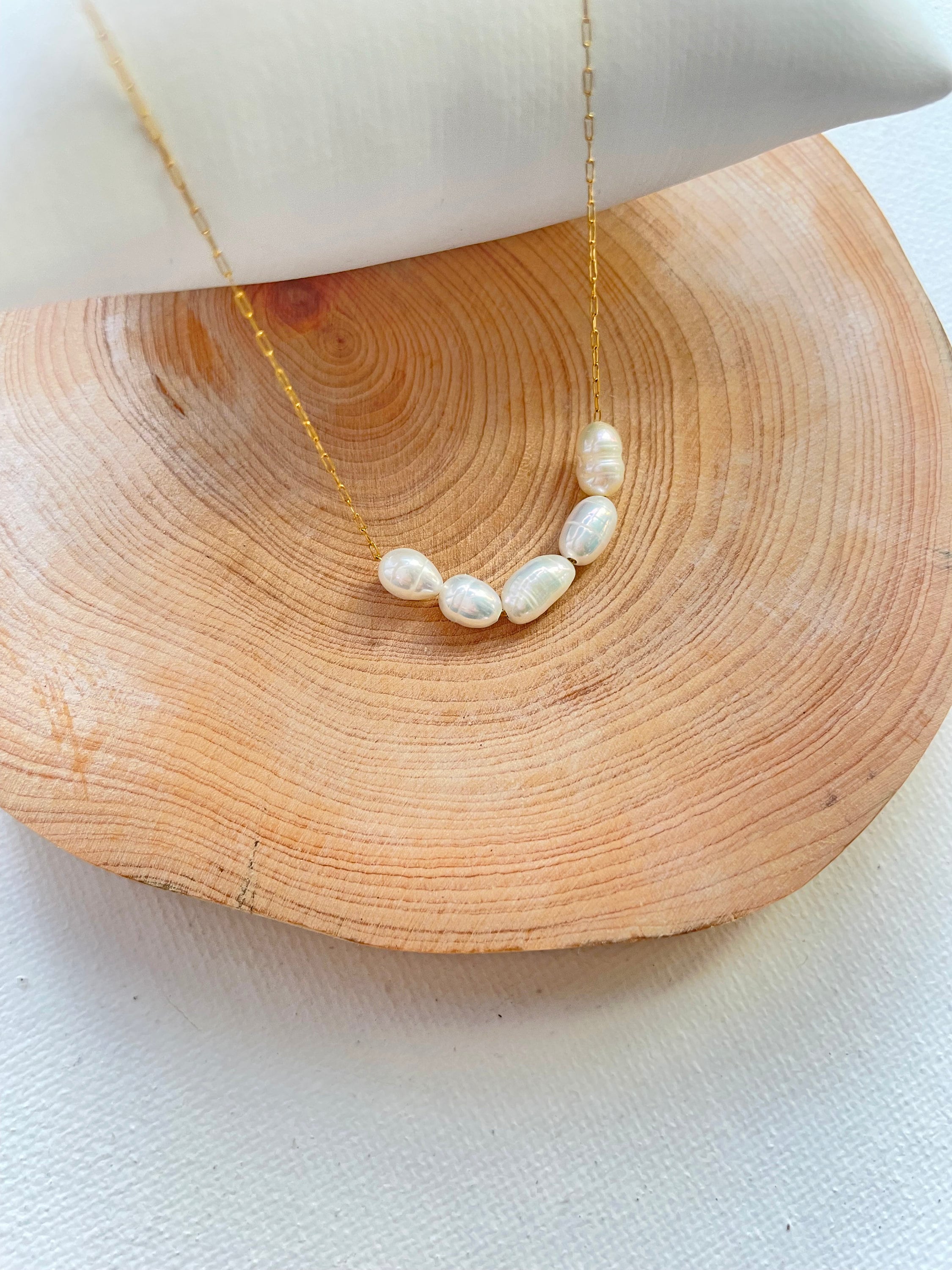 Dainty Pearl Necklace