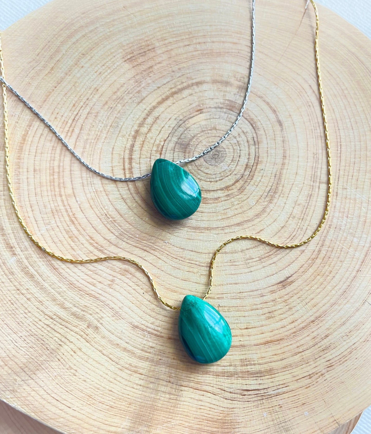 Minimalist Malachite Teardrop Necklace