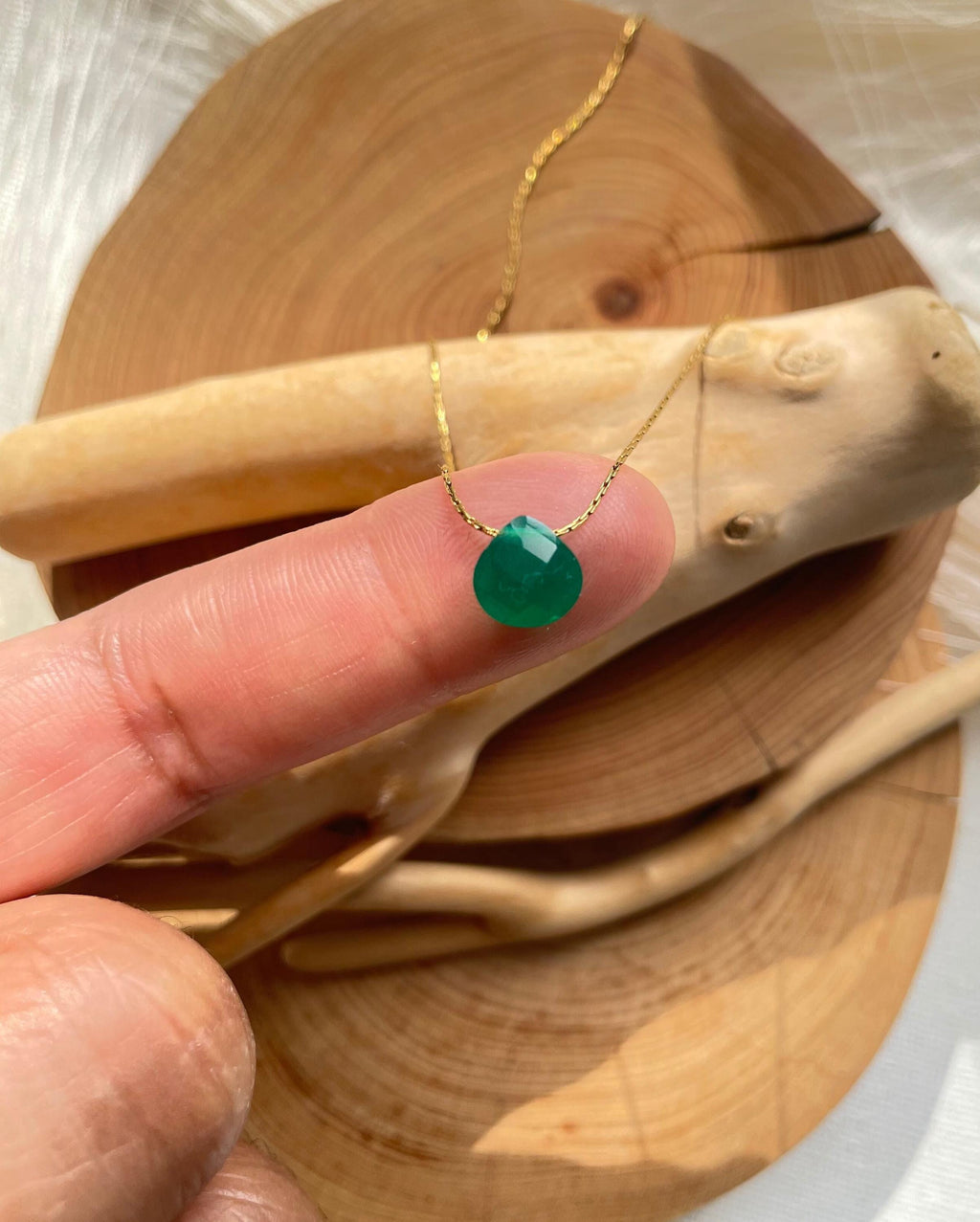 EMERALD TEARDROP NECKLACE
