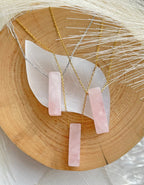 Rose Quartz Pendant Bar Necklace&nbsp;