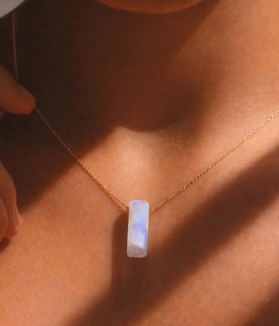 Moonstone Vertical Bar