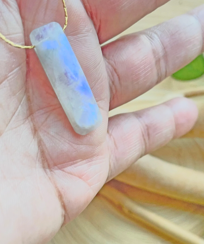 Moonstone Vertical Bar
