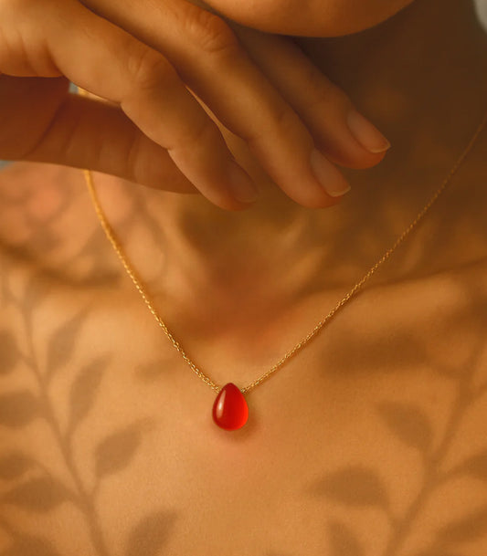 Minimalist carnelian teardrop gold necklace