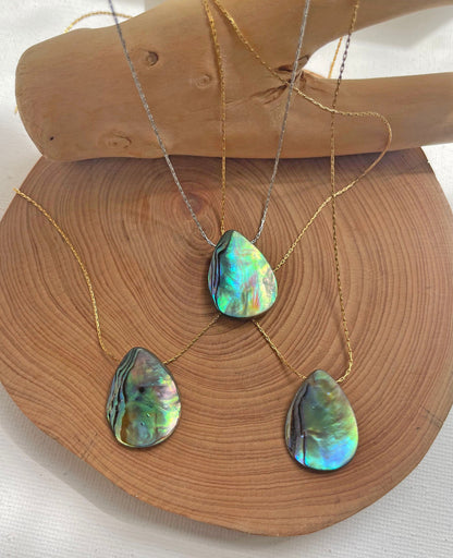 Abalone Minimalist necklace, shell