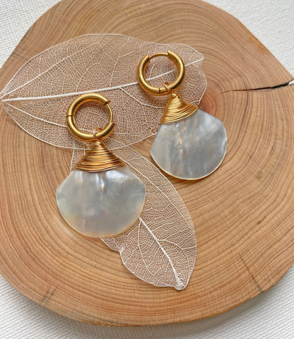 Natural Seashell Necklace