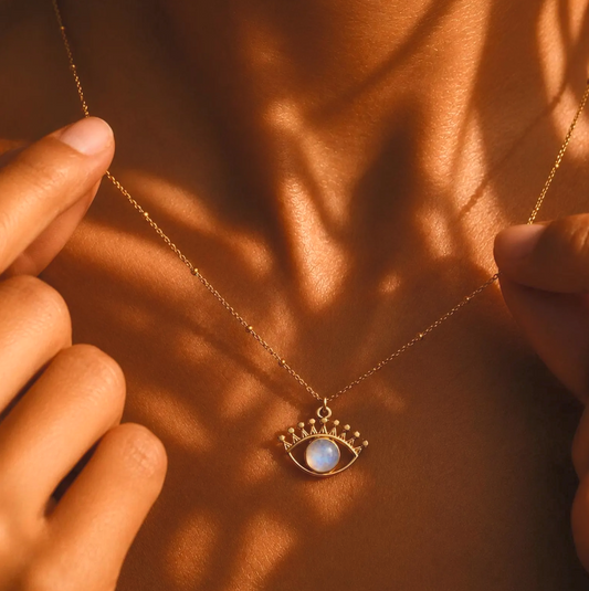 genuine moonstone Eye gold necklace lp-muse.com