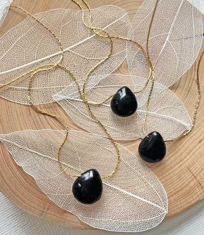 Obsidian Dainty Tear Drop Necklace, Obsidian necklace Protection Necklace, Natural Obsidian Stone, Obsidian Stone Pendant, Healing Necklace