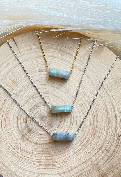 Labradorite Minimalist Crystal Necklace 14K Gold Plated, Gemstone Jewelry for Her, Labradorite Dainty Necklace , Crystal Necklaces