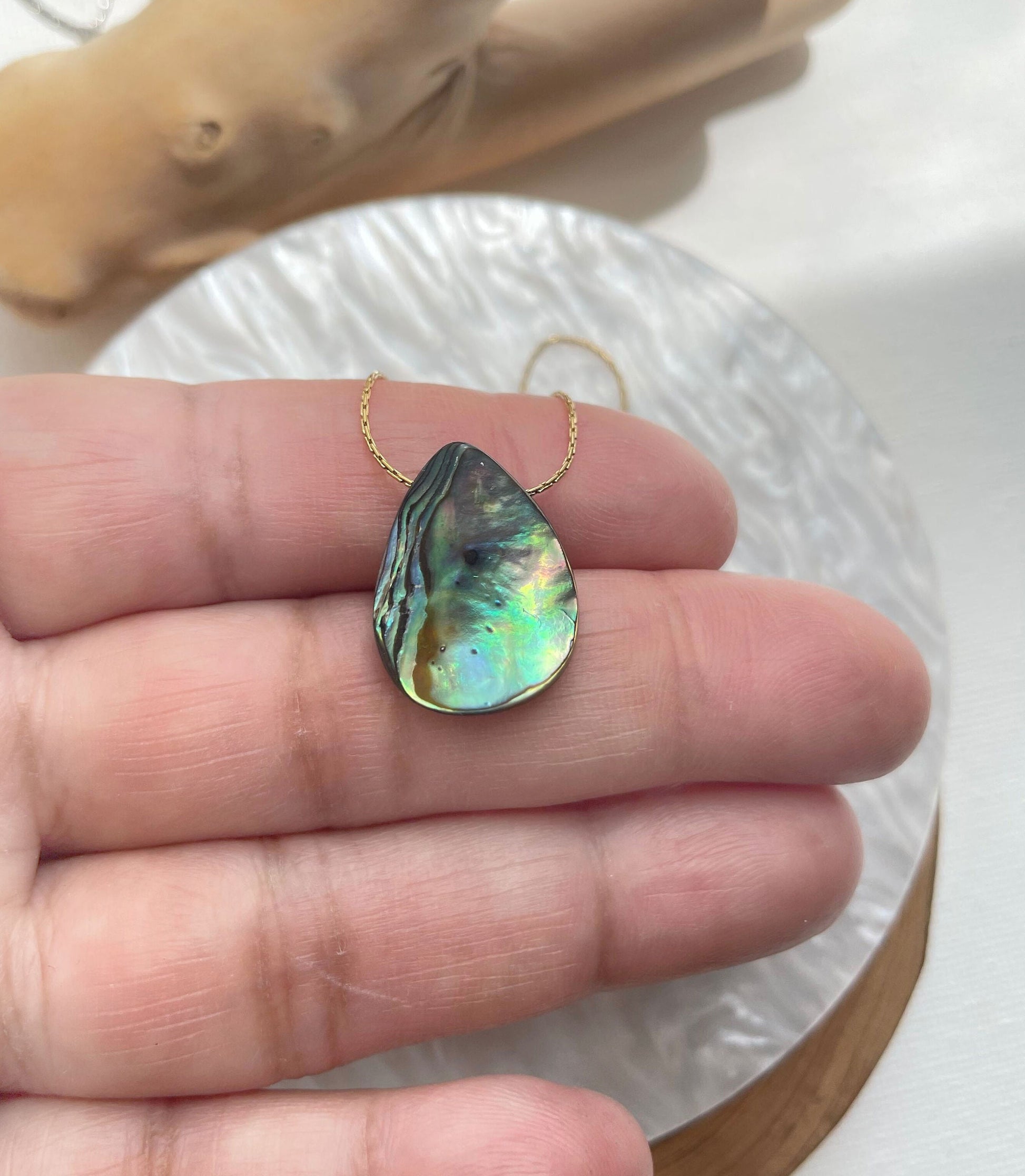 Shell necklace