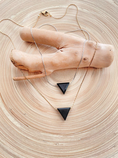 Obsidian Dainty Triangular Necklace, Obsidian necklace Protection Necklace, Natural Obsidian Stone, Obsidian Stone Pendant, Healing Necklace
