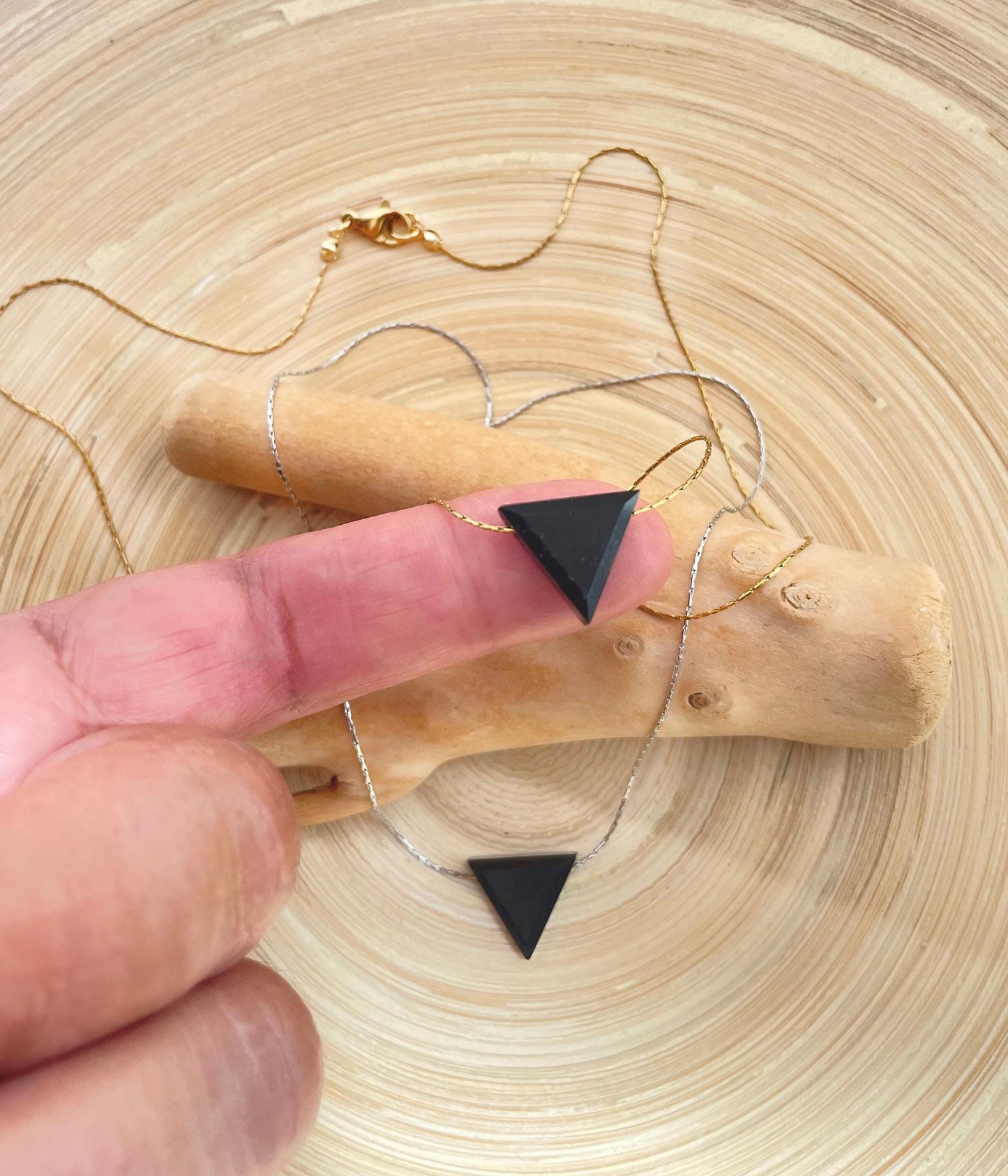 Obsidian Dainty Triangular Necklace, Obsidian necklace Protection Necklace, Natural Obsidian Stone, Obsidian Stone Pendant, Healing Necklace