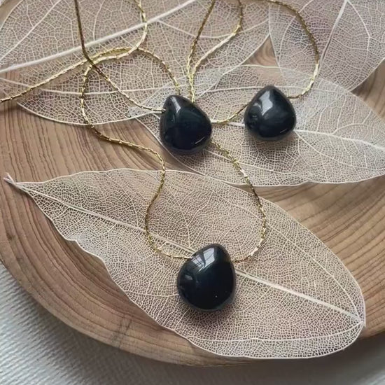 Obsidian Dainty Tear Drop Necklace, Obsidian necklace Protection Necklace, Natural Obsidian Stone, Obsidian Stone Pendant, Healing Necklace