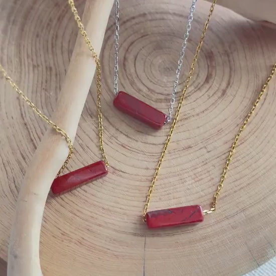Red Jasper Stone Crystal Necklace, Red Stone, Minimalist Gemstone Jewelry for Her, Dainty Necklace , Crystal Necklaces