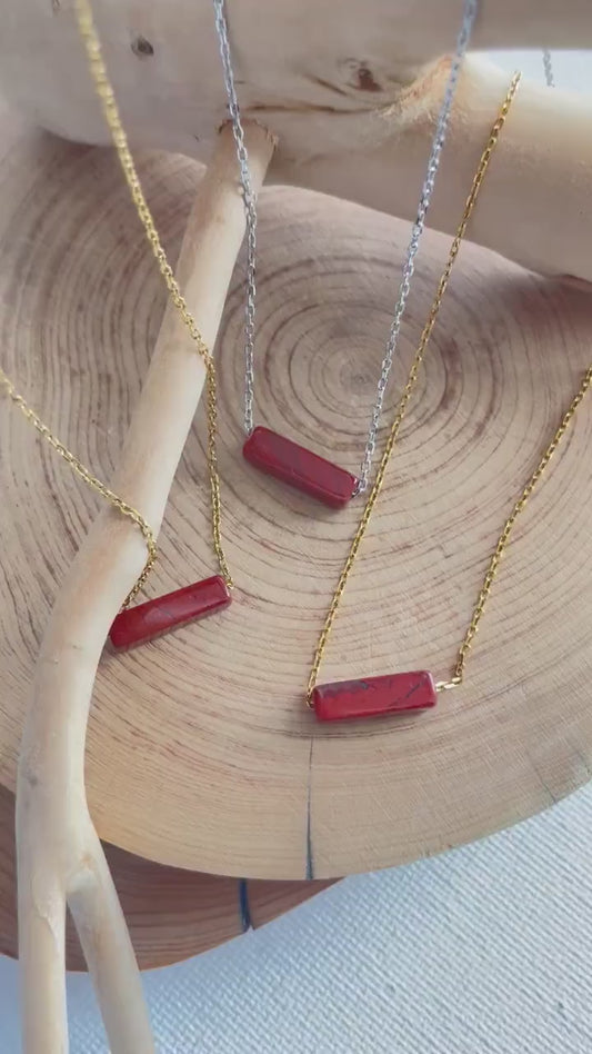 Red Jasper Stone Crystal Necklace, Red Stone, Minimalist Gemstone Jewelry for Her, Dainty Necklace , Crystal Necklaces