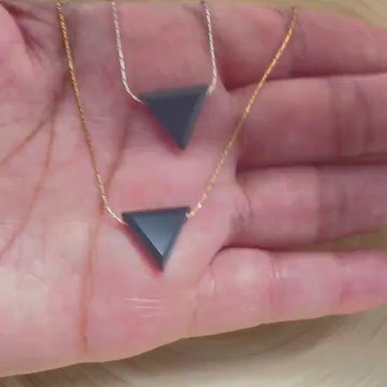 Obsidian Dainty Triangular Necklace, Obsidian necklace Protection Necklace, Natural Obsidian Stone, Obsidian Stone Pendant, Healing Necklace