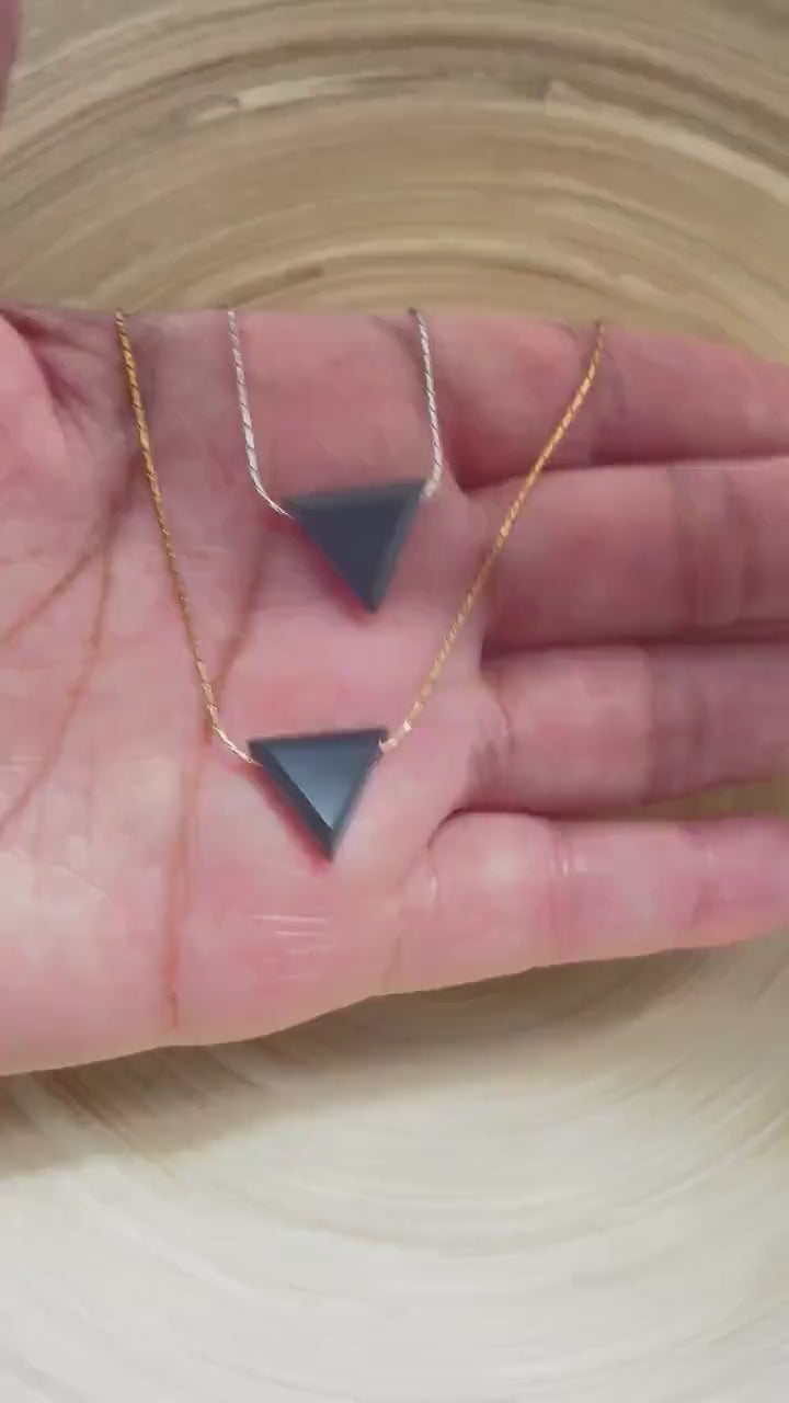 Obsidian Dainty Triangular Necklace, Obsidian necklace Protection Necklace, Natural Obsidian Stone, Obsidian Stone Pendant, Healing Necklace